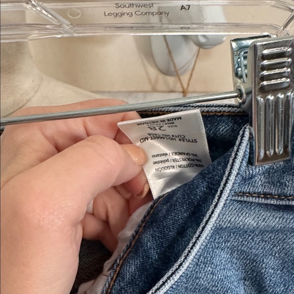 Sz 28 Hidden Distressed Blue Jeans - Picture 3 of 6